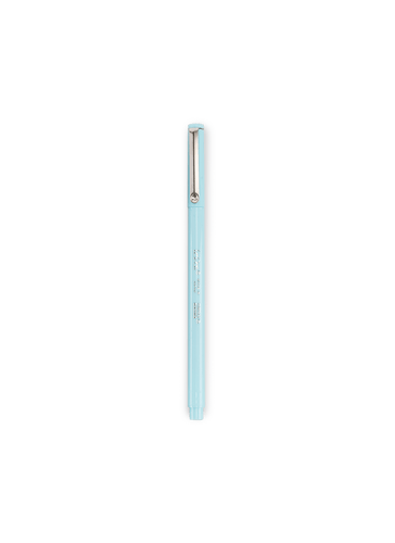 Le Pen in Pale Blue || Pale Blue